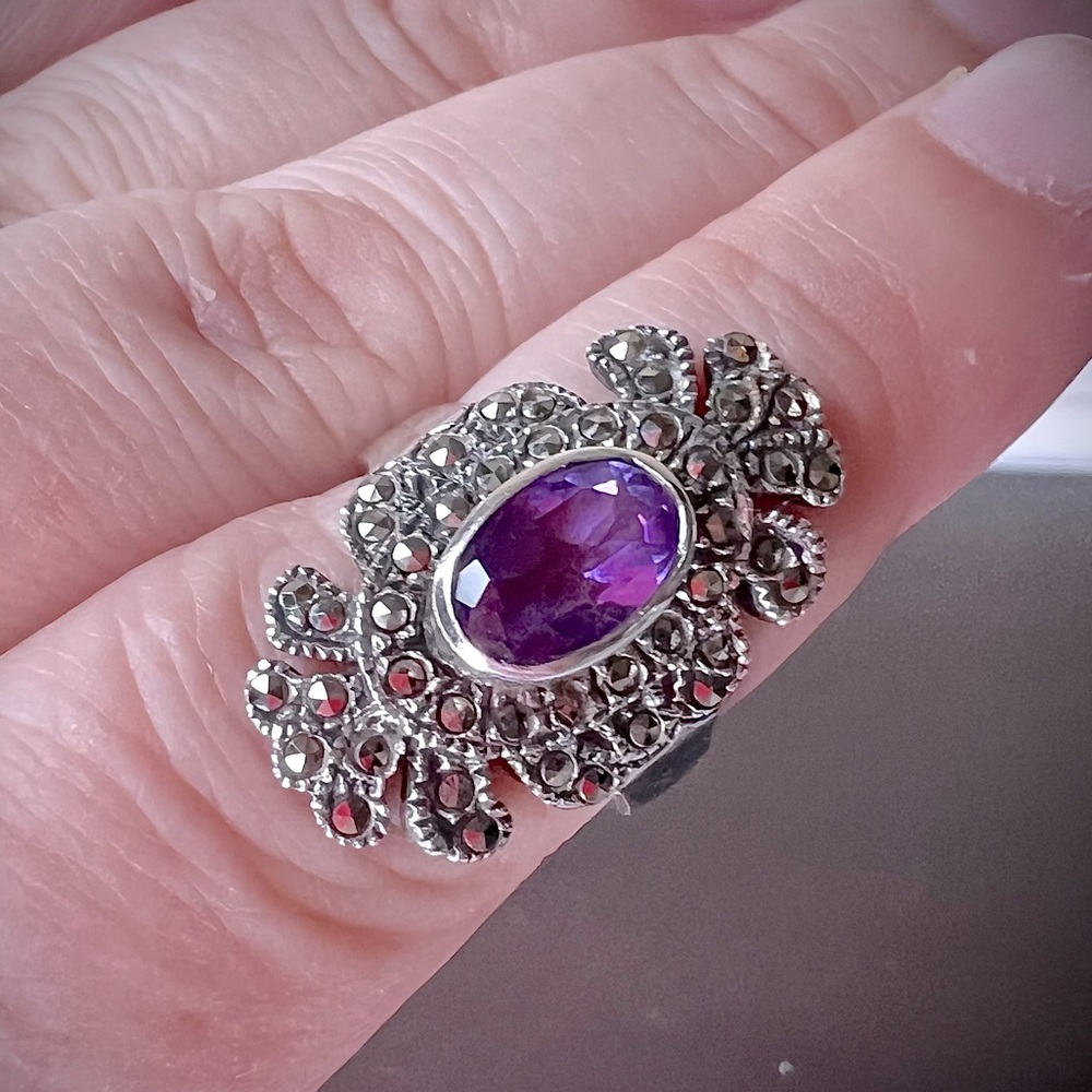 Vintage Size 6.5 US Han Thai Sterling Silver, Amethyst and Marcasite Filigree
